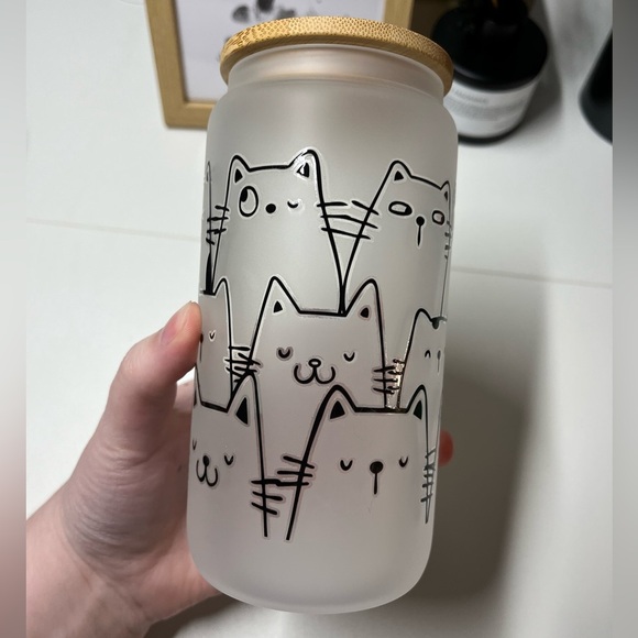 Frosted Cat Design Glass Jar with Bamboo Lid - Picture 3 of 4